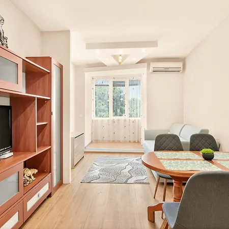 Mallside Apartment Varna